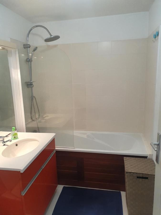 Appartement Cosy Proche De L'Aeroport T R A N S F E R T Sur Demande Saint-Denis Esterno foto