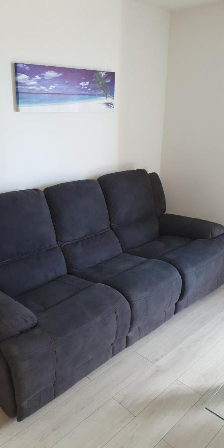 Appartement Cosy Proche De L'Aeroport T R A N S F E R T Sur Demande Saint-Denis Esterno foto